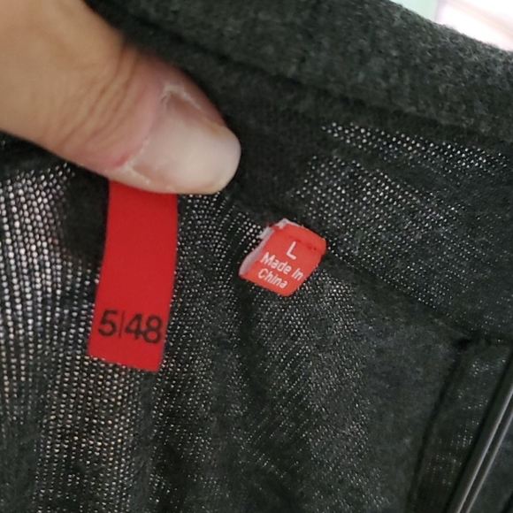 Sweater - Picture 4 of 4